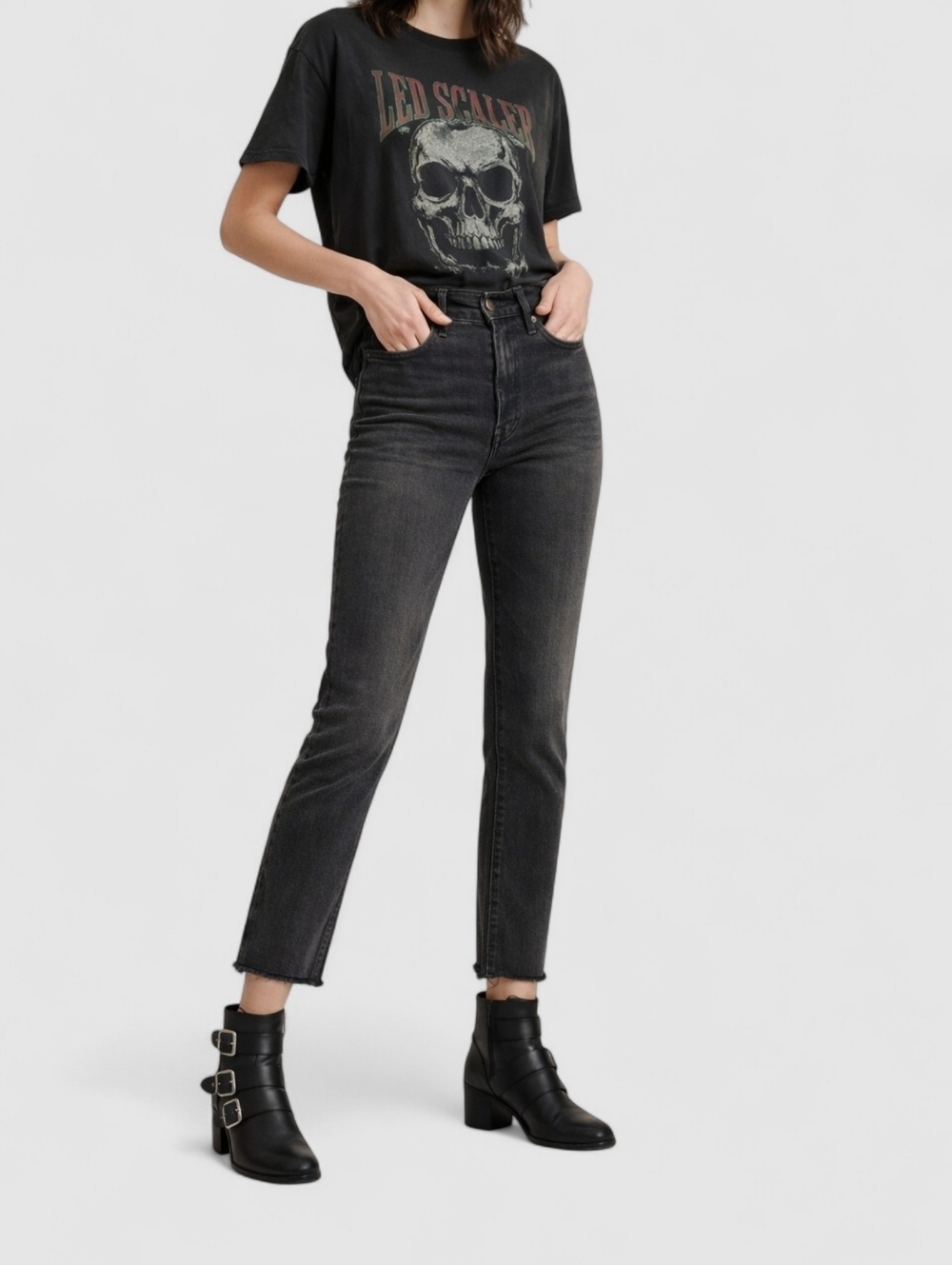 Levi’s Wedgie Icon Jeans High Rise Cropped Raw Hem Midnight Rain 26